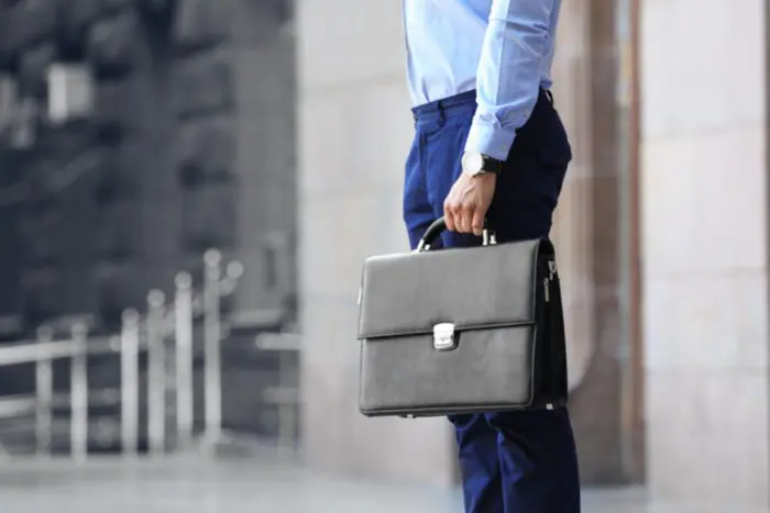 Can you carry a laptop bag?
