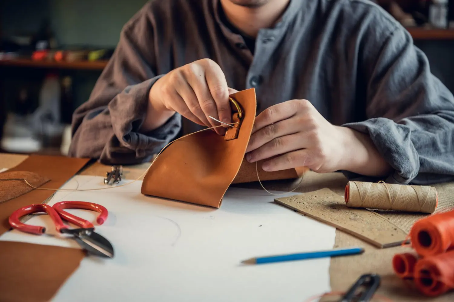 How to Fix a Peeling Leather Bag - Domini Leather